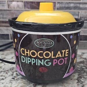 Nostalgia Electrics Yellow and Black Chocolate Dipping Pot